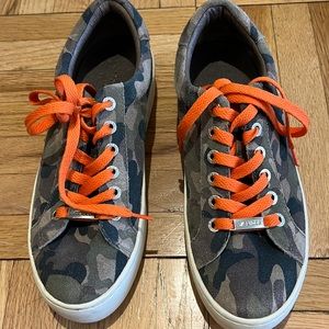 J Slides camo sneakers